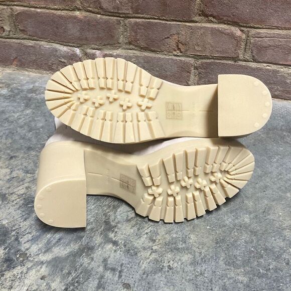 Dolce Vita Caster H2O Dune Booties Size 10 NIB - Picture 7 of 10